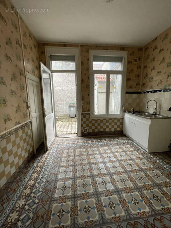 Maison à SAINT-QUENTIN