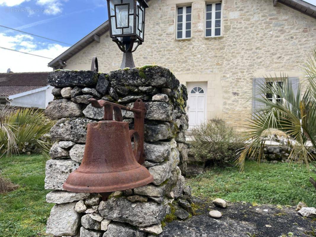 Maison à LANDERROUAT