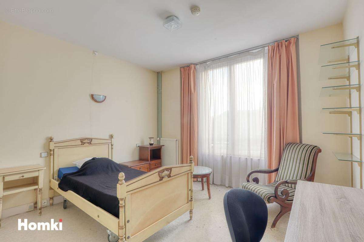 Immeuble 925 m2 - 18 studios / 12 appartements en T2 - à Trie-Château 60590 - photo 16