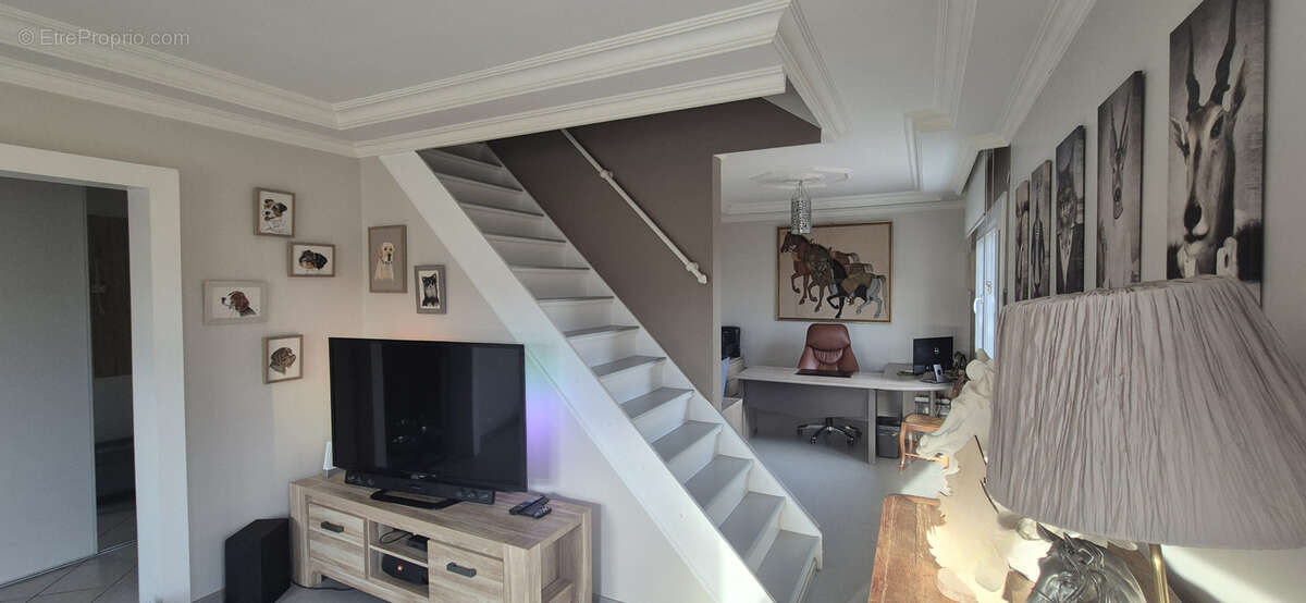 Maison à CHAVANOZ