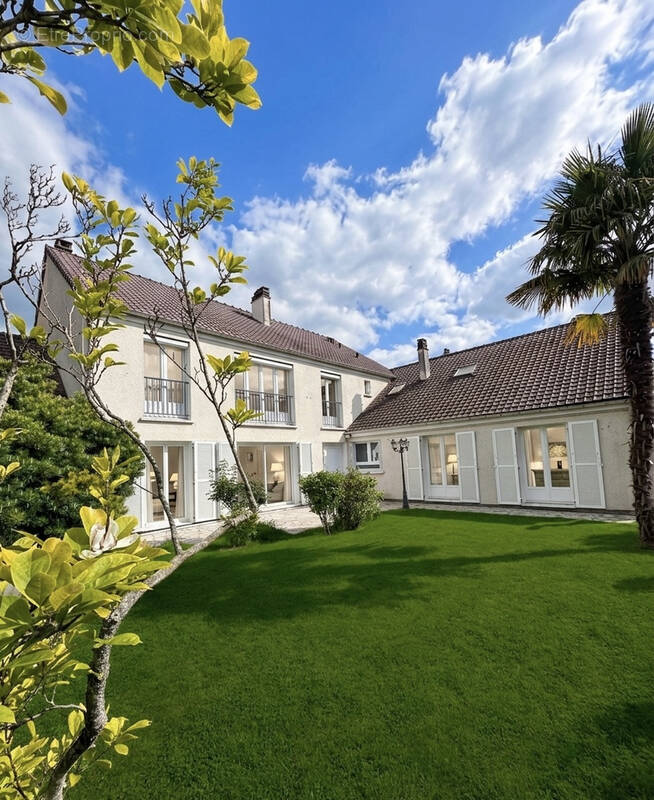 Maison à ELANCOURT