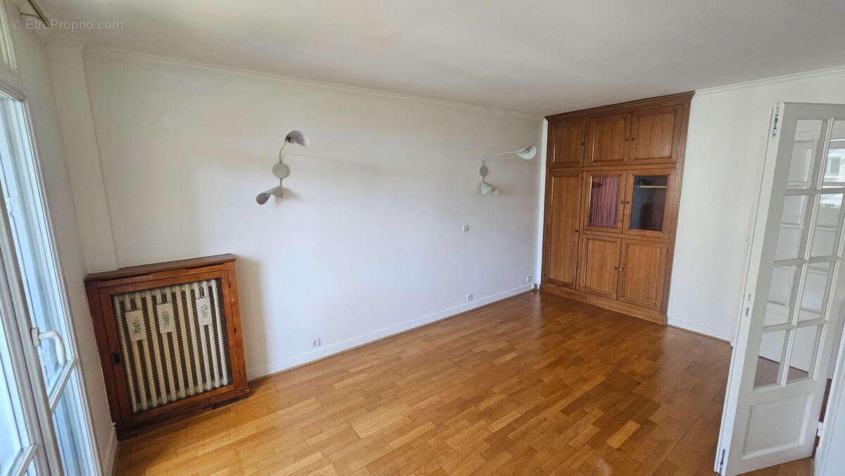 Appartement 3 pièces 59.60m²  JOINVILLE-LE-PONT - photo 4