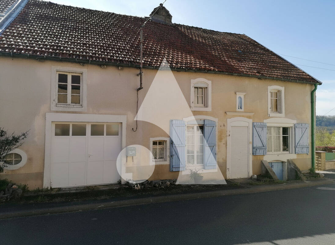 Maison à HARREVILLE-LES-CHANTEURS