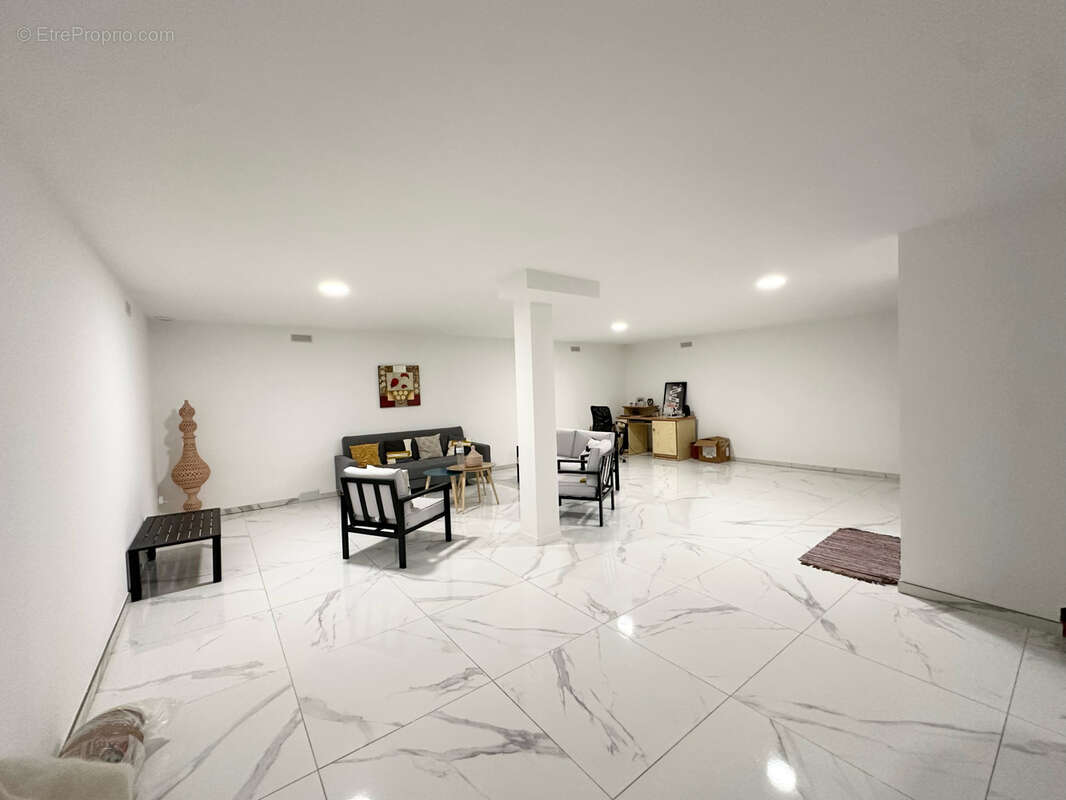 Maison à CARNOUX-EN-PROVENCE