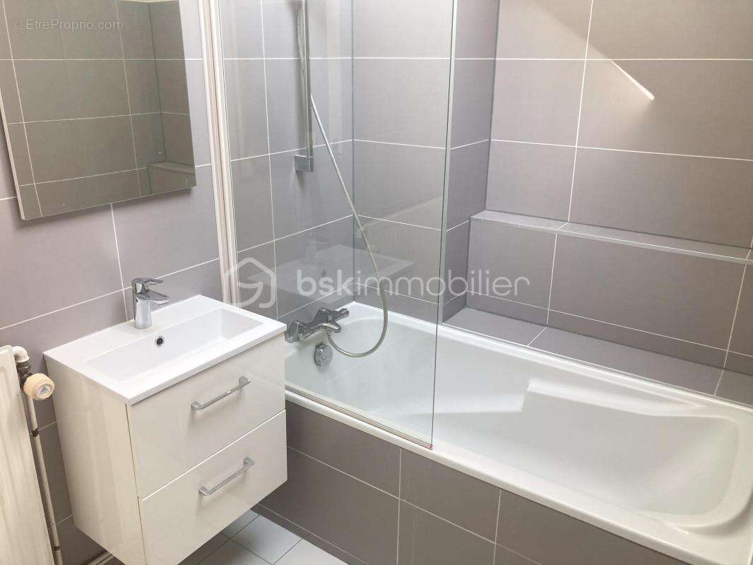 Appartement à MENNECY