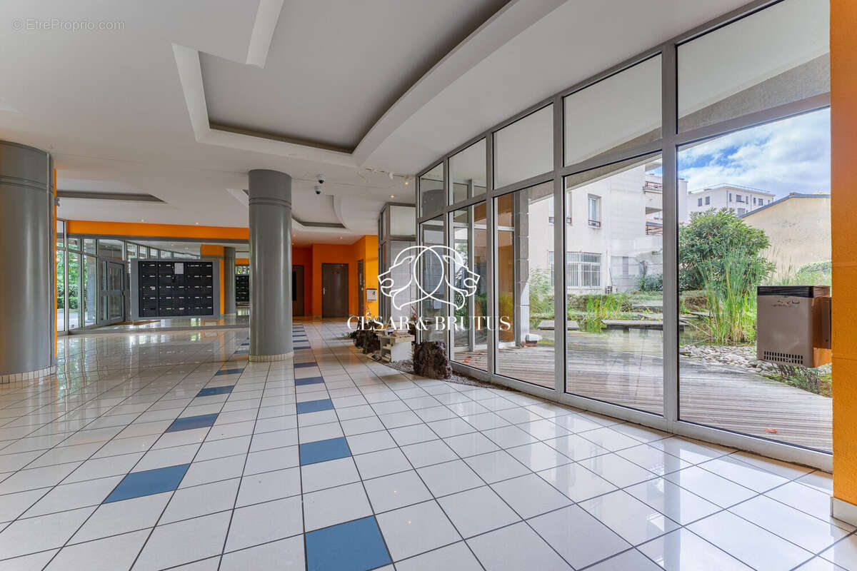 Appartement à LYON-9E