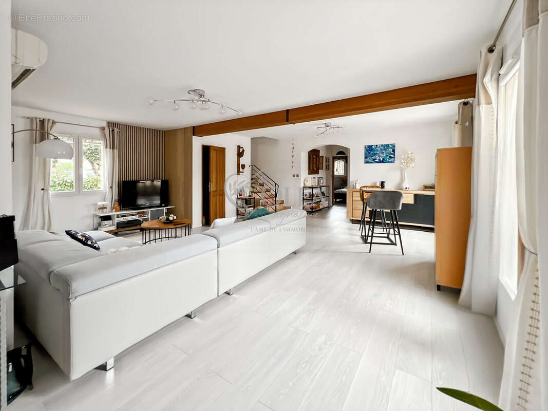 Maison à UZES