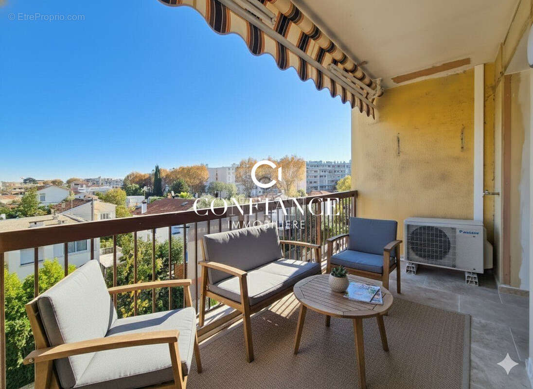 Appartement à CAGNES-SUR-MER