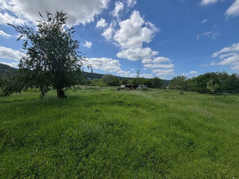 Terrain à SAHURS