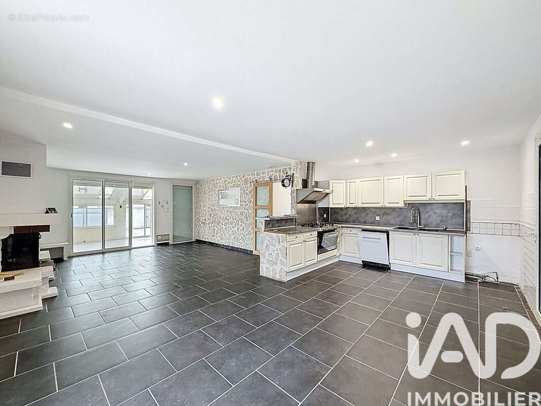 Photo 3 - Maison à VILLENEUVE-LES-BEZIERS