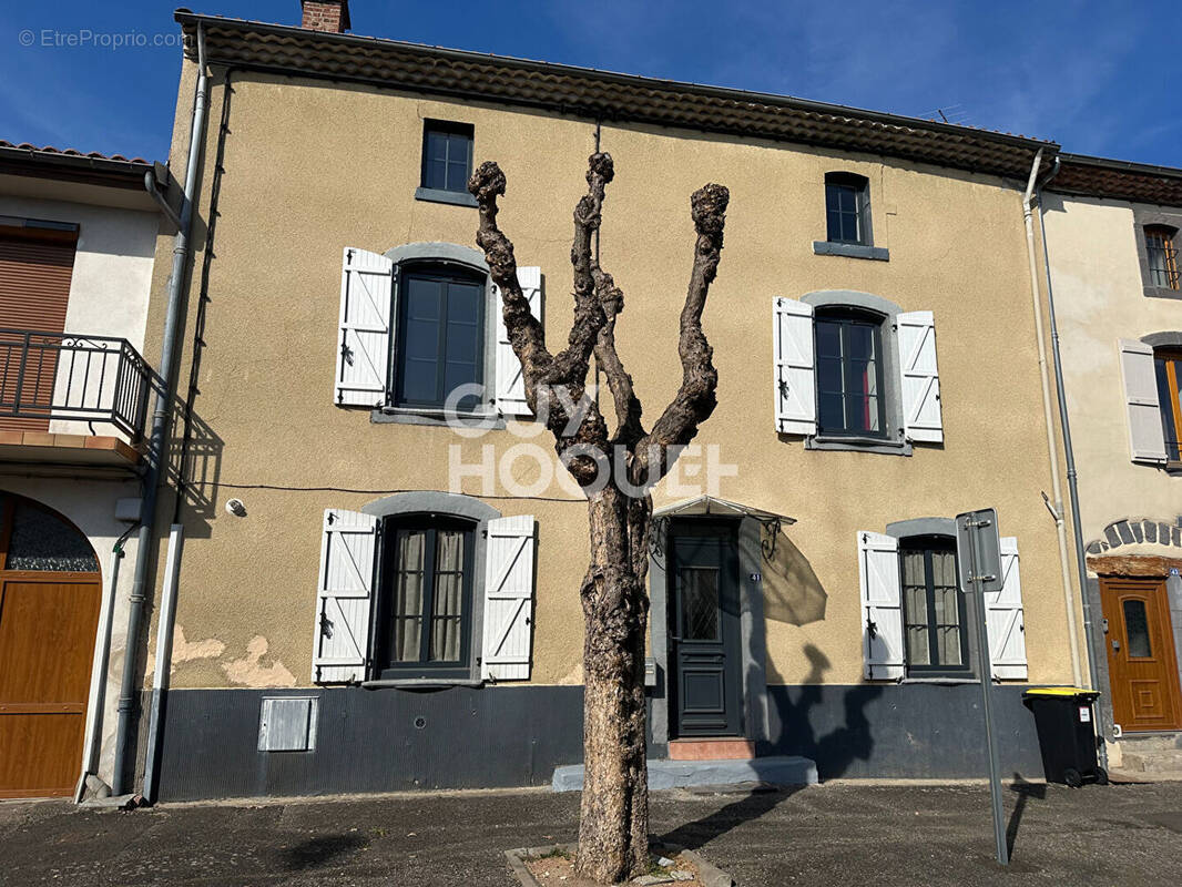Maison à PONT-DU-CHATEAU