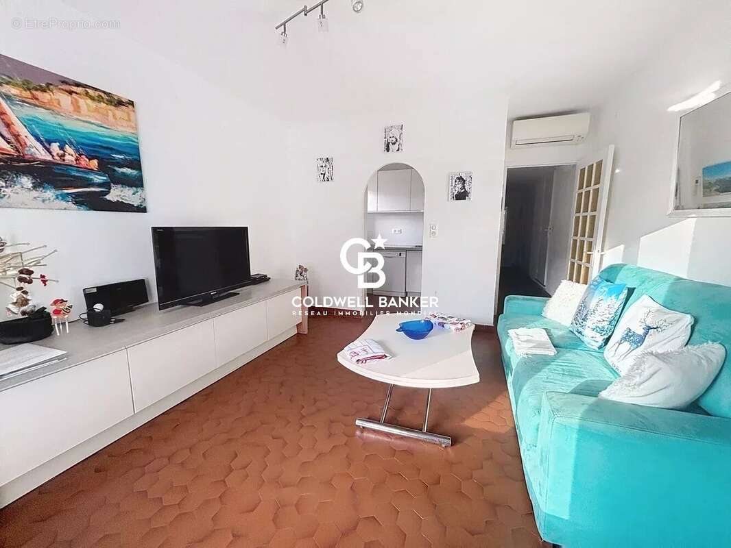 Maison à LES ISSAMBRES