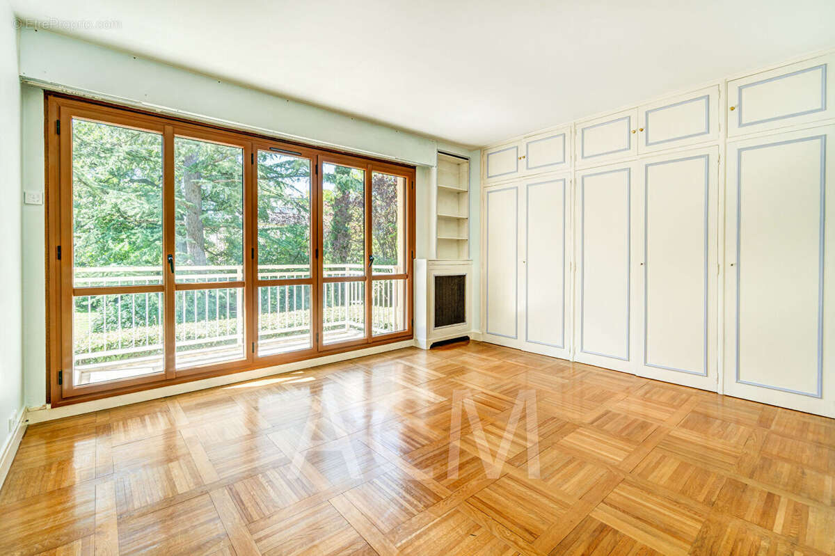 Appartement à MAISONS-LAFFITTE