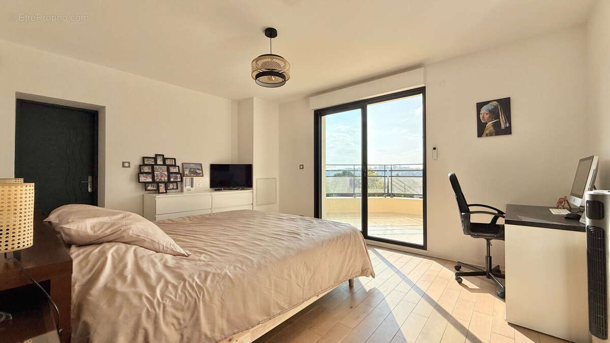 Maison à SAINTRY-SUR-SEINE