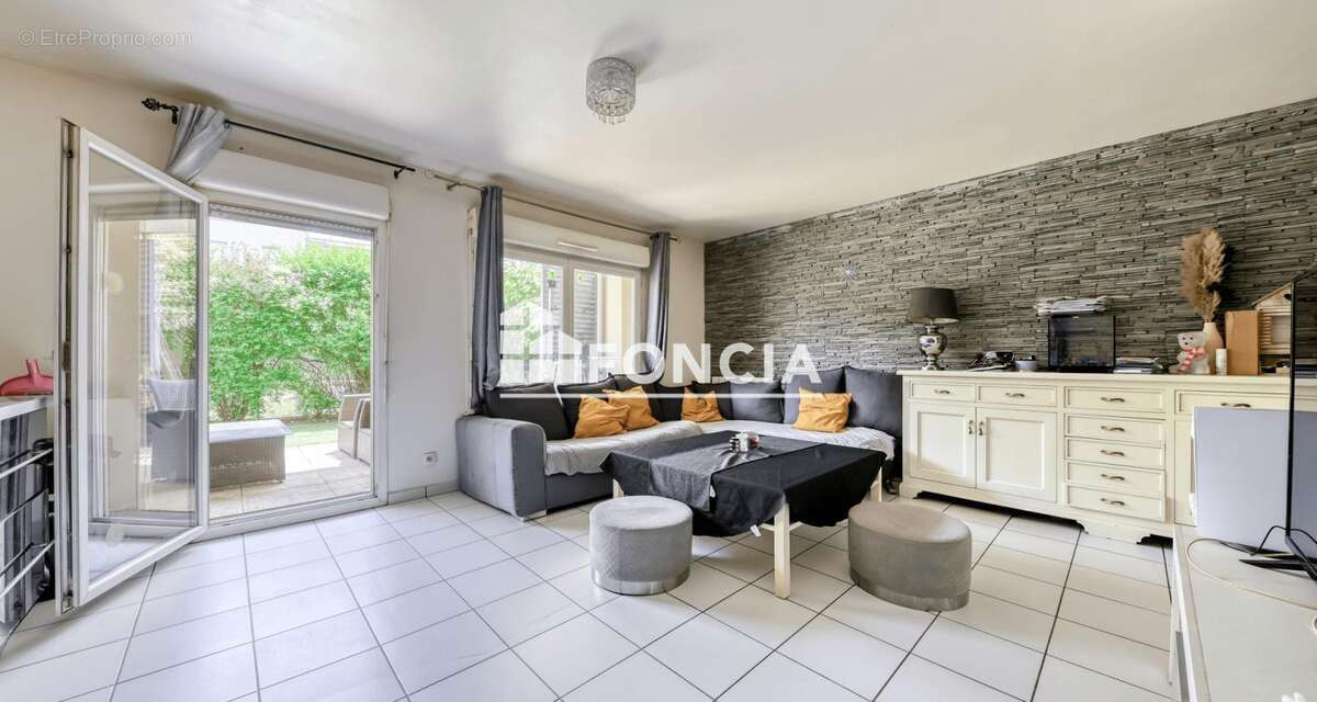 Appartement à BRON