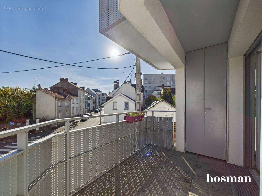 Appartement récent de 3 pièces lumineux avec terrasse et parking - Secteur Hauts-Pavés à Nantes - photo 5