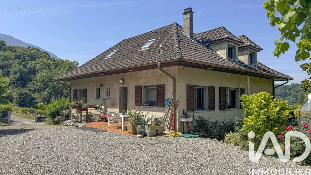 Photo 4 - Maison à SAINT-JEAN-DE-CHEVELU