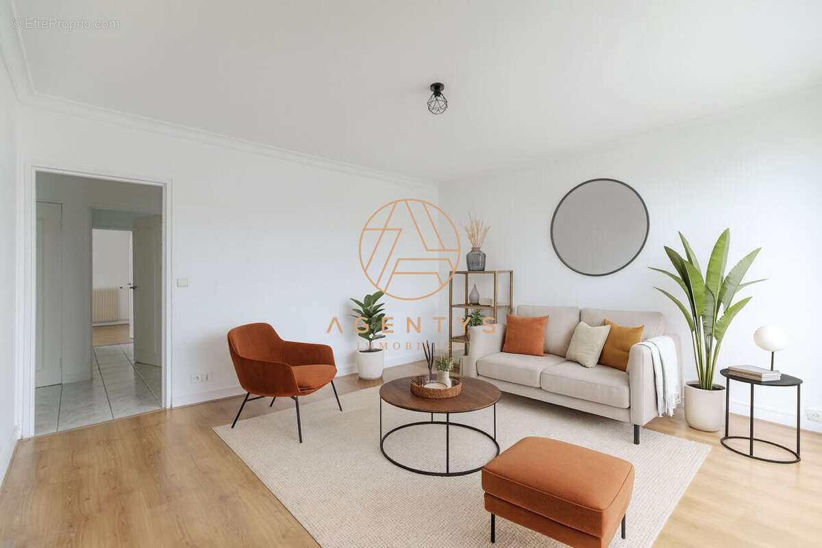 Appartement à SAINT-MAUR-DES-FOSSES