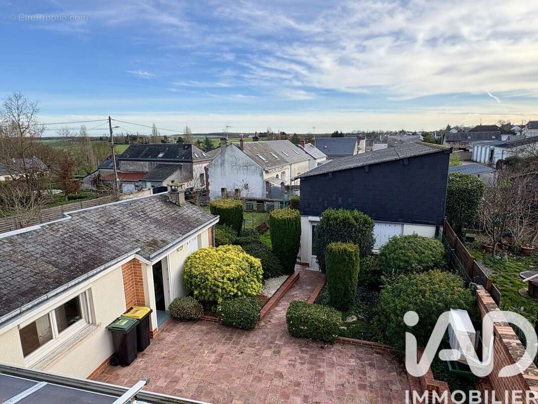 Maison 132 m² à Chateau-Renault  - photo 2