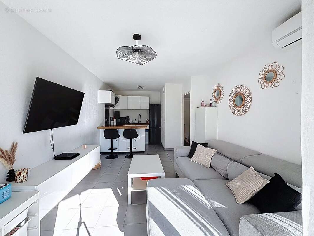 Appartement à CARROS