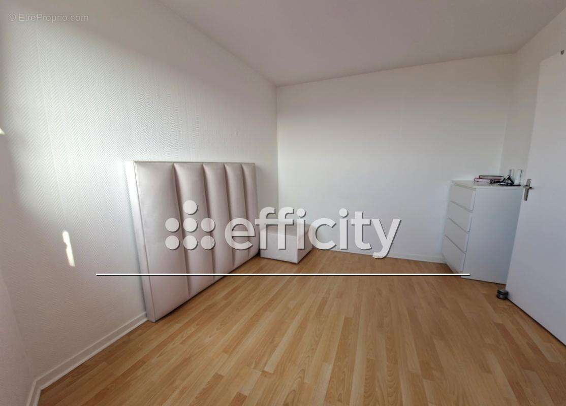Appartement à CHAMPS-SUR-MARNE