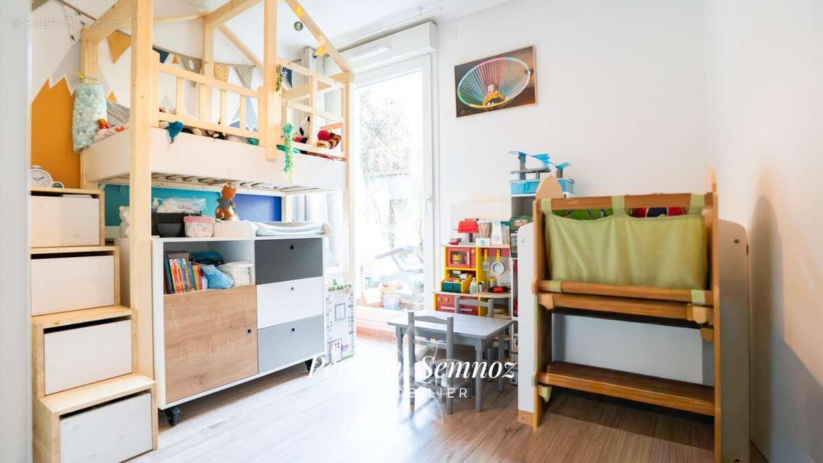 Appartement à SEYNOD
