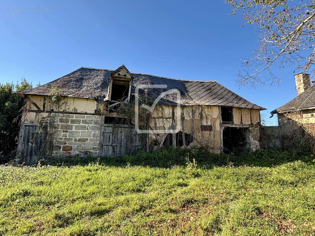 Maison à BRIGNAC-LA-PLAINE