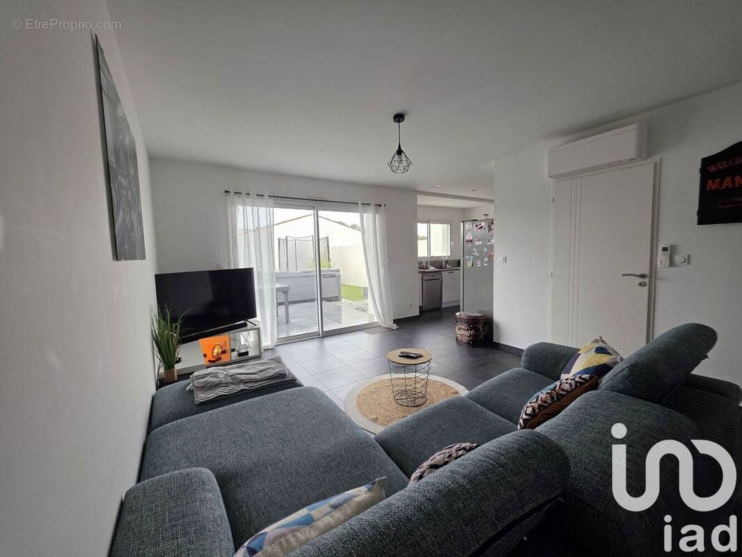 Photo 1 - Maison à LONGEVES