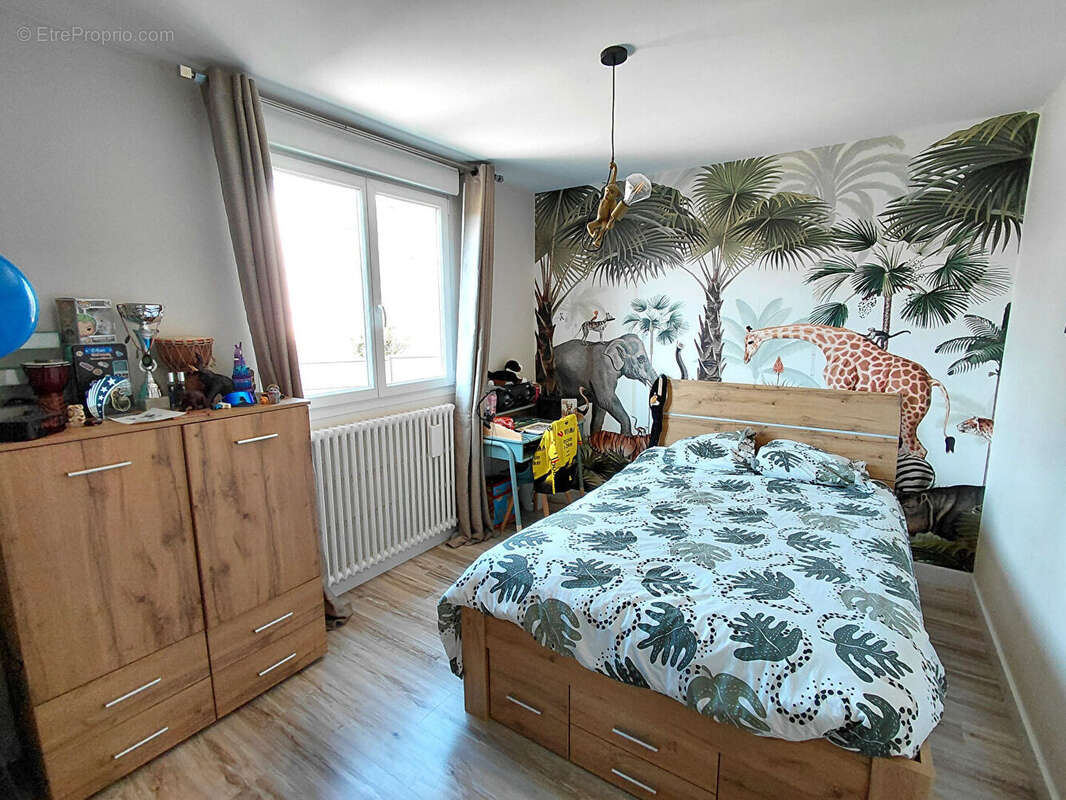 Maison à SAINT-MARTIN-DES-CHAMPS