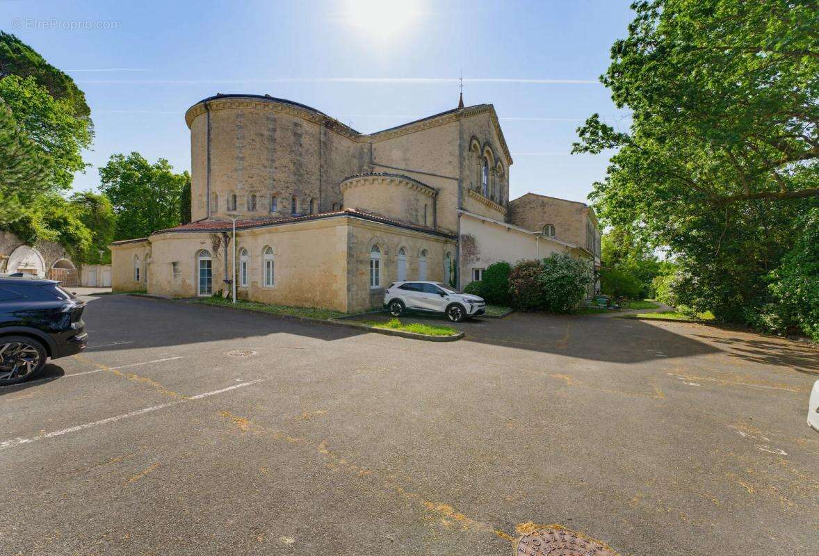 Appartement à LATRESNE