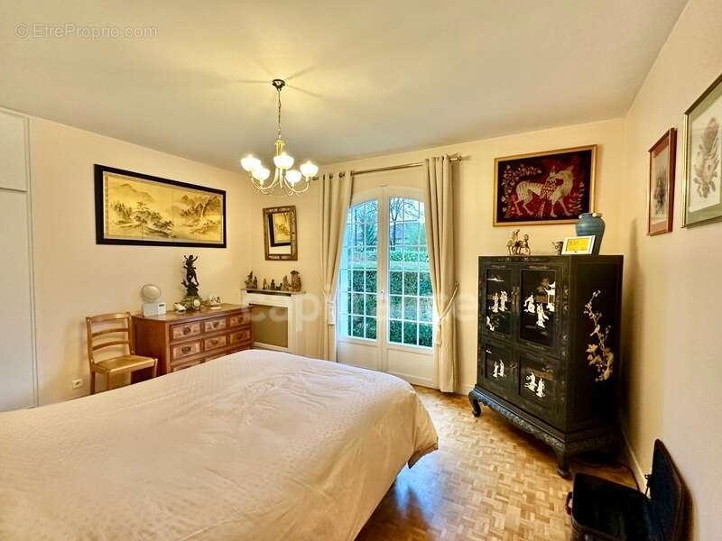 Un havre de paix dans le PARC à 15 mn à pied de la gare : Maison de famille 259 m² - photo 17
