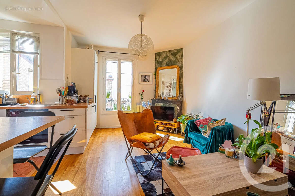 Appartement à CLICHY