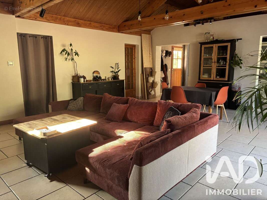 Maison 108 m² à Puisieux  - photo 2