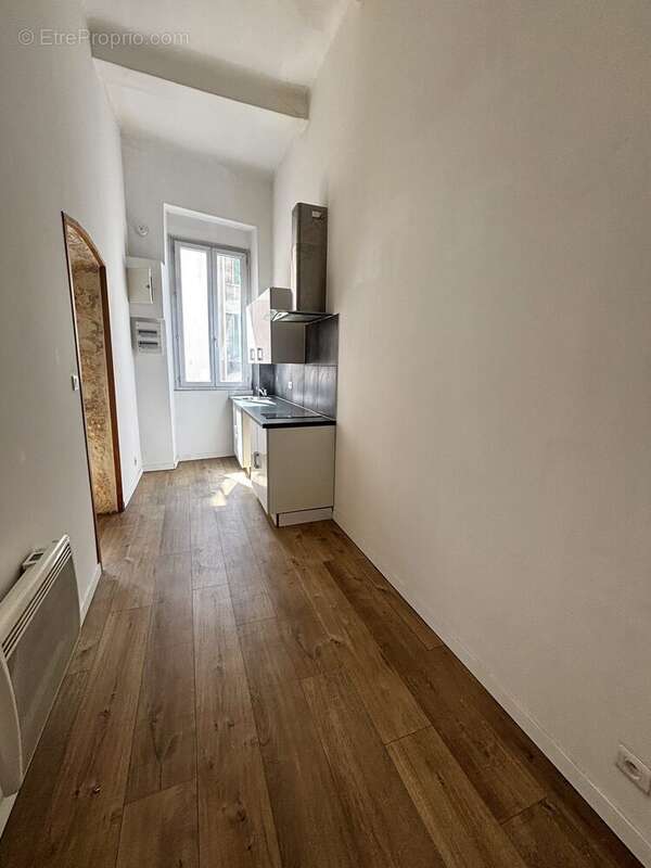 Appartement 27 m² à Marseille-7e  - photo 3