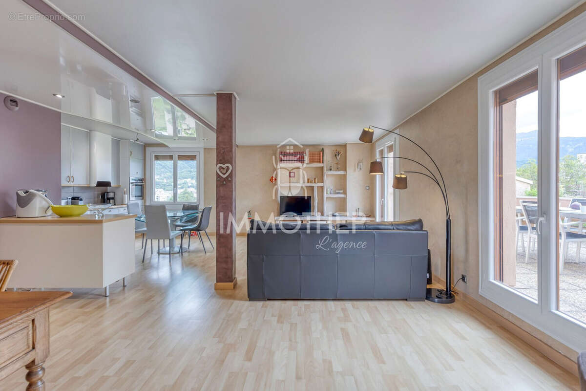 Appartement à VOIRON