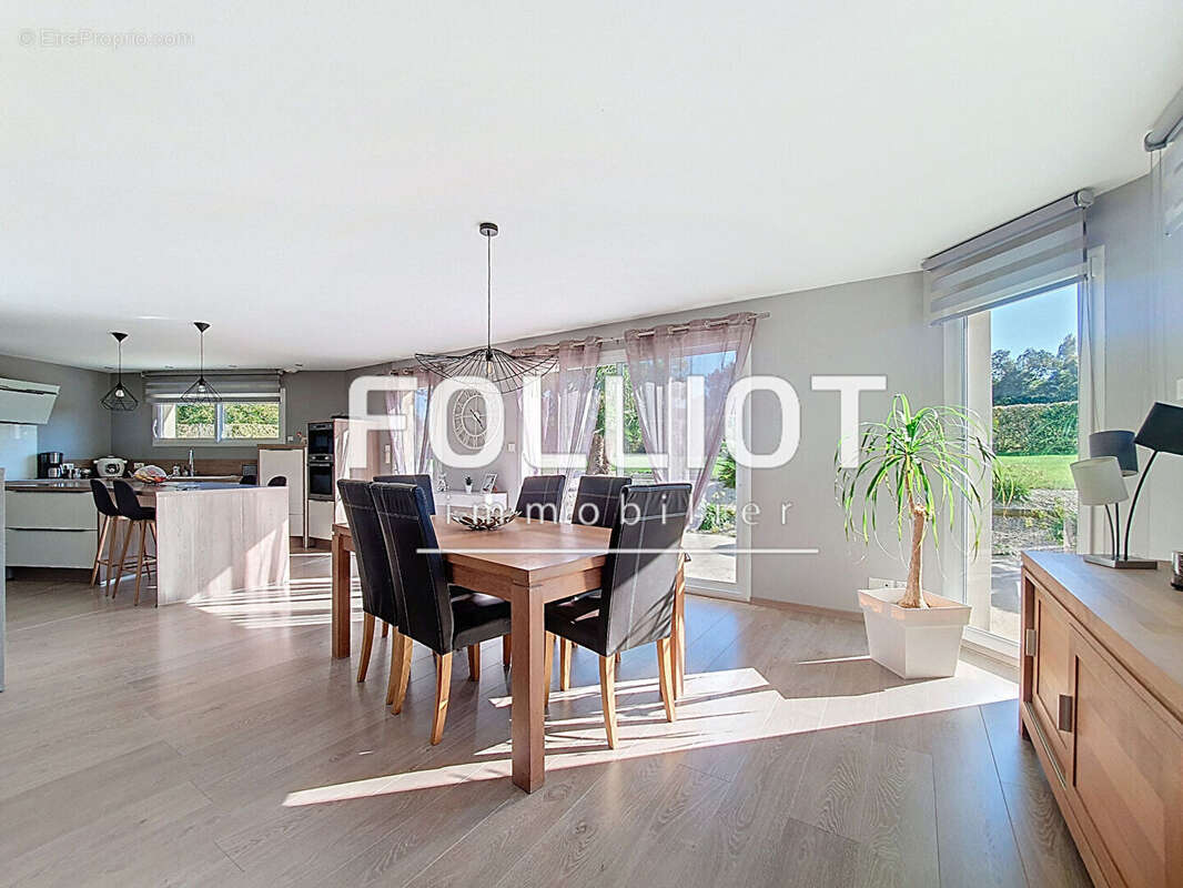 Maison à LA HAYE-DU-PUITS