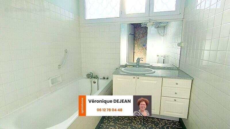 Maison à LA ROCHE-BLANCHE