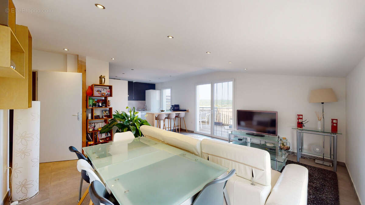 Appartement à MONTFERRAND-LE-CHATEAU