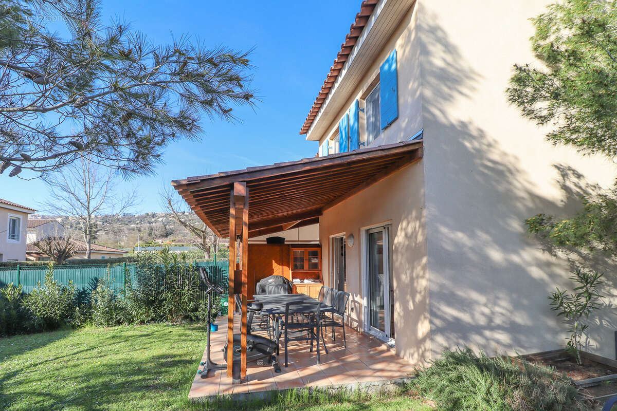 Maison à MONTAUROUX