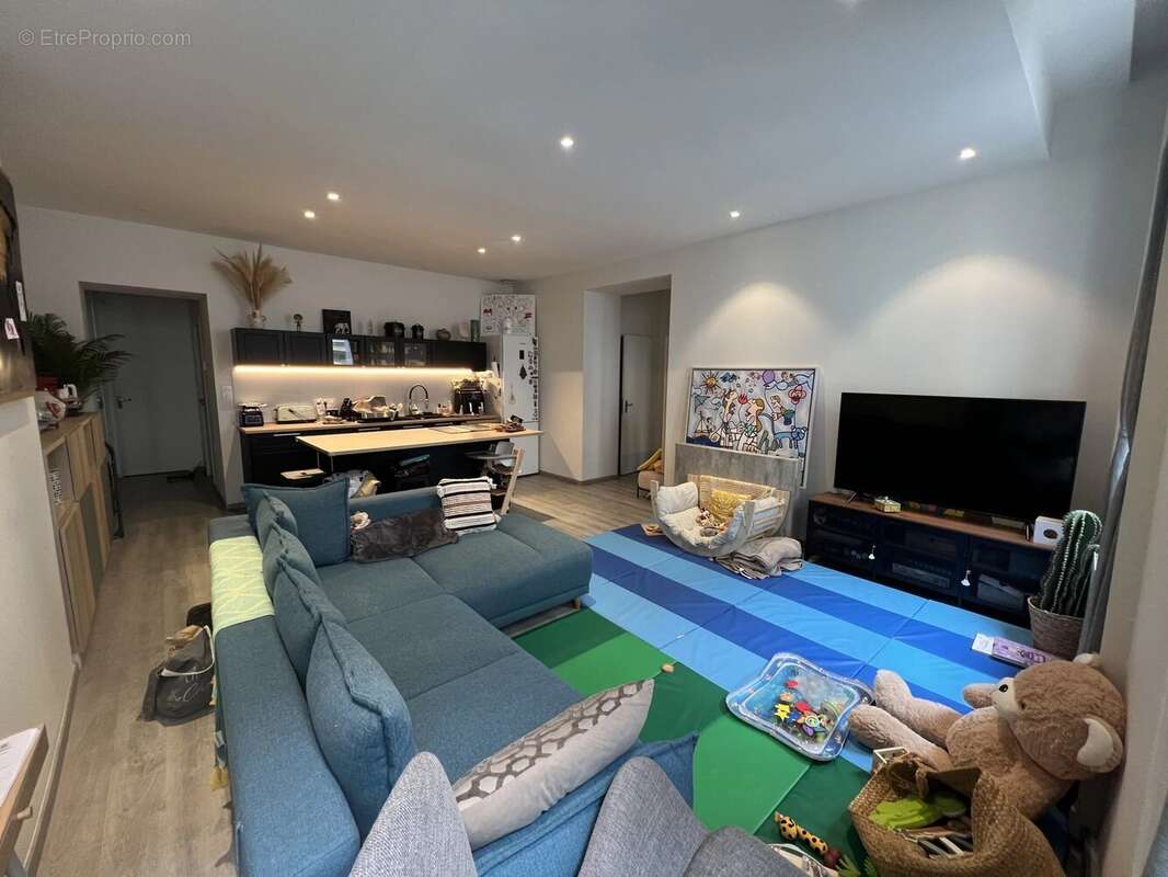 Appartement à SAINT-ETIENNE