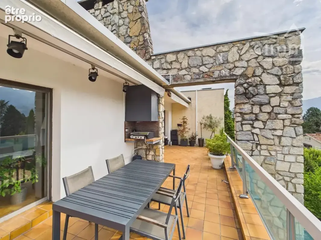 Appartement esprit maison avec jardin privatif et piscine - photo 4