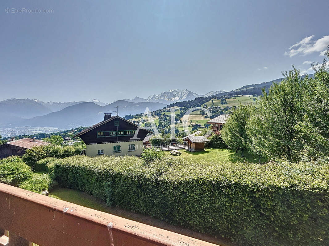 Appartement à COMBLOUX