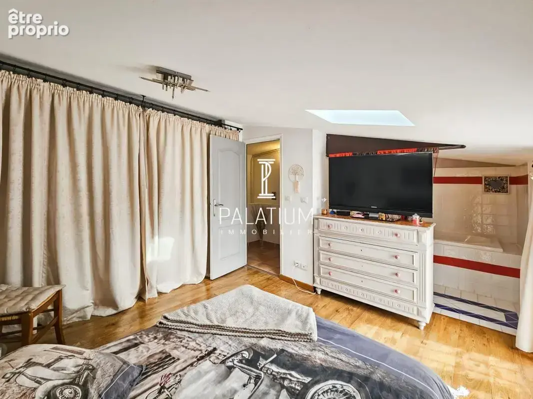 Maison de village rénovée de 103,5 m² - Meyrargues - photo 5