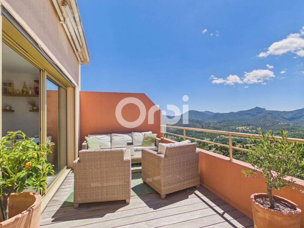 Dernier étage -vue dégagée estérel-grande terrasse-garage-cave - photo 7