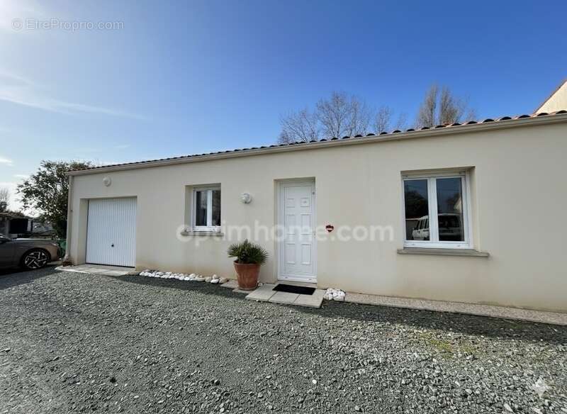 Maison à YVES