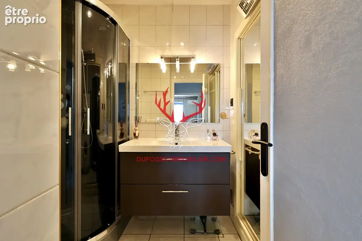 BRON : EXCLUSIVITÉ : Appartement T4 76 m² dernier étage avec balcon, - photo 7