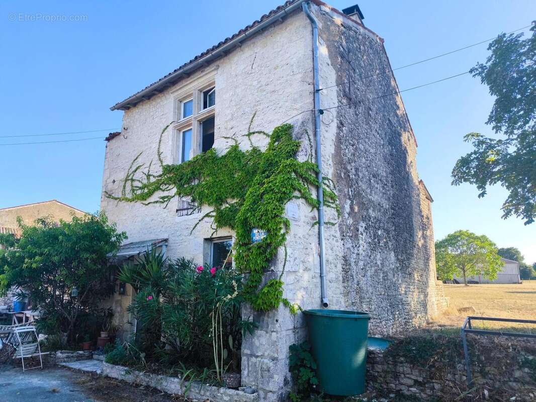 Maison 47 m² à Mazeray  - photo 8