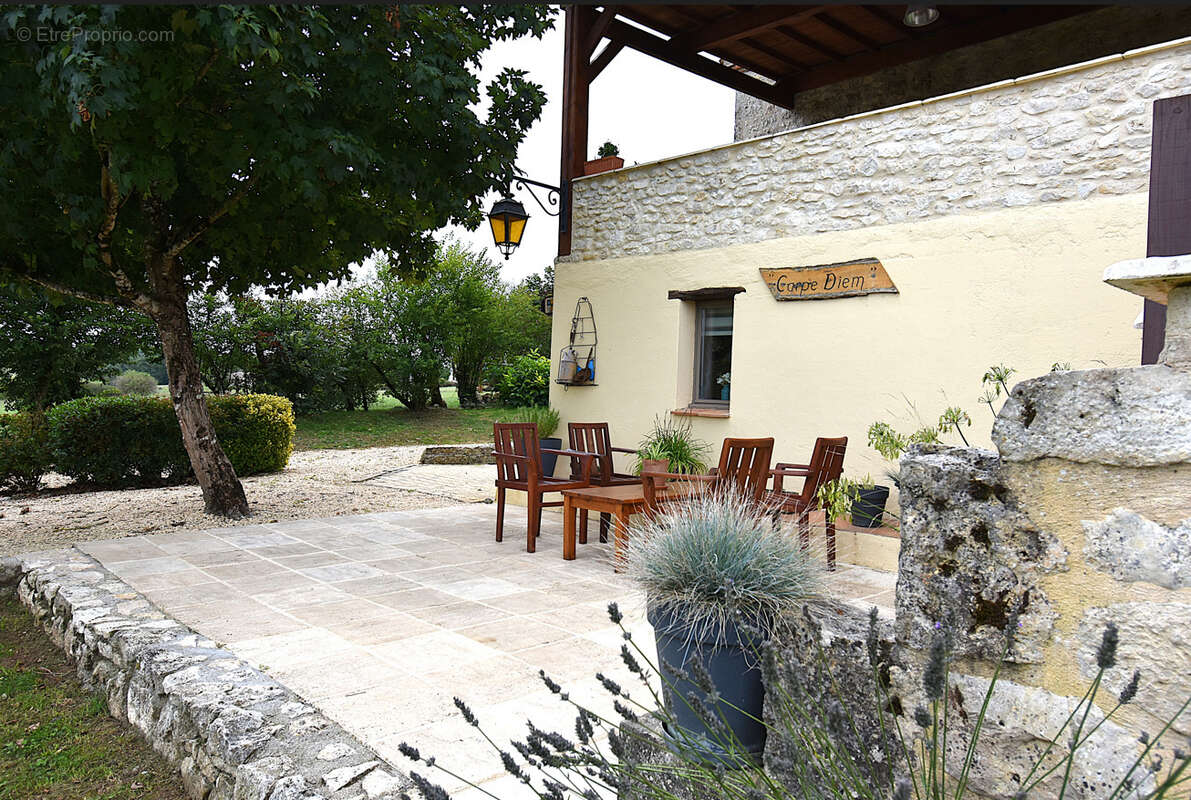 Très belle maison rénovée sur 8h avec terrain de loisir. - photo 28