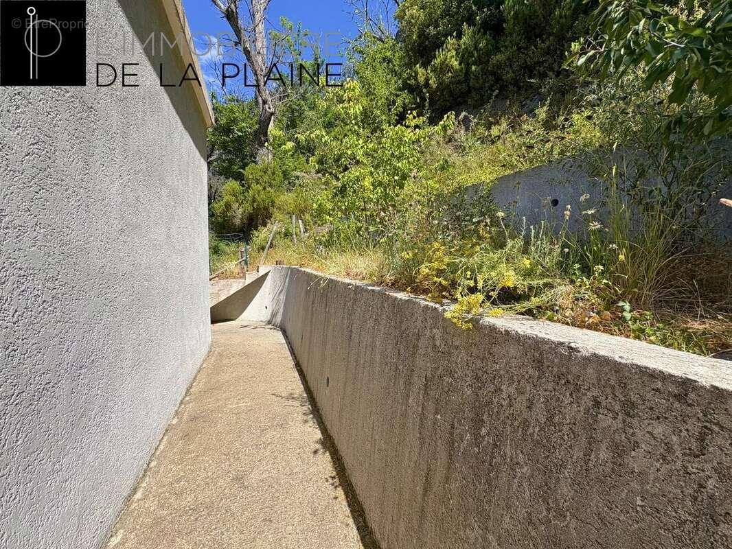 A vendre - Maison T4 avec grand terrain à Croce - photo 19