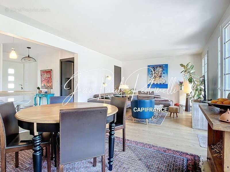 Maison à SAINT-GENIS-LAVAL